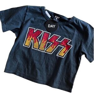 KISS Foil Gold Metallic Accent Cropped Rock Band Vintage Style Tee Shirt XS New